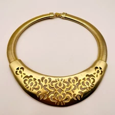 Vintage Choker Bib Collar Open Work Floral Gold Tone Necklace Statement