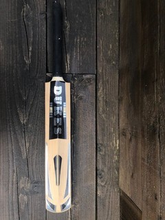 Dukes Patriot Custom Pro Cricket Bat