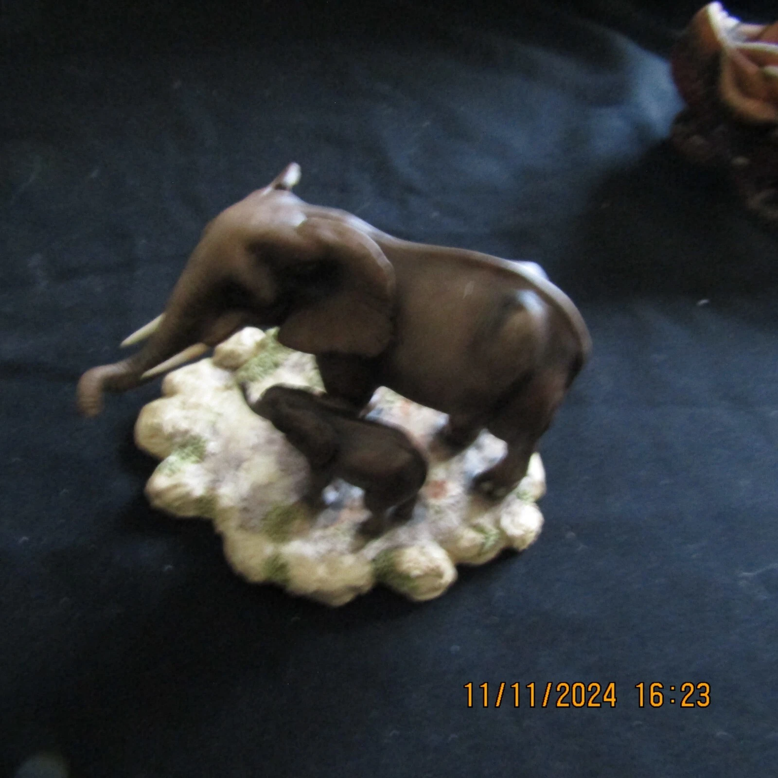 Picture 1 of 8
