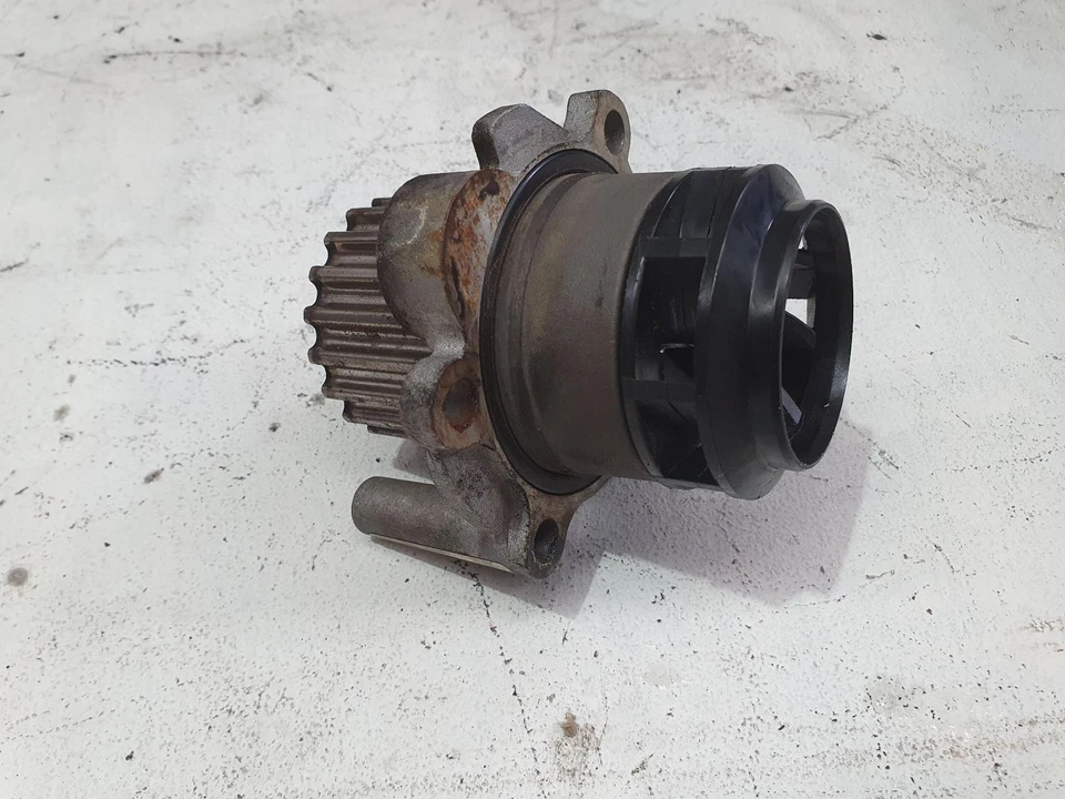 FURGONETA BOMBA AGUA VOLKSWAGEN CADDY 02/05-11/10 Foto 4 de 4