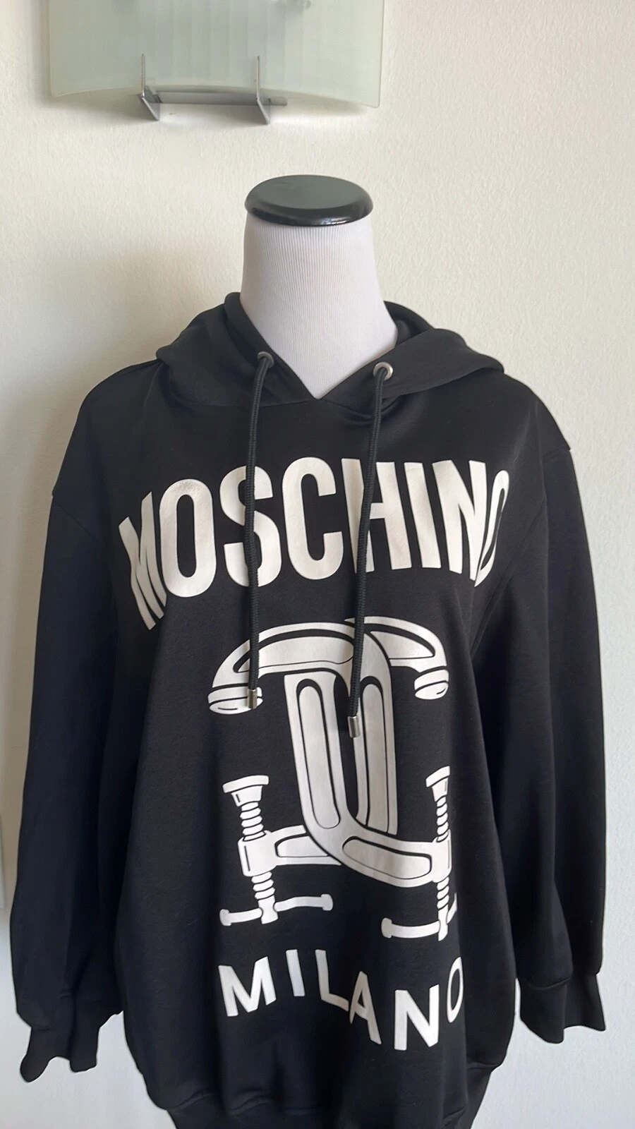 FELPA CON CAPPUCCIO MOSCHINO COUTURE NERA IMBRACATURA A SPALLA FREDDA TAGLIA: IT50 US12
