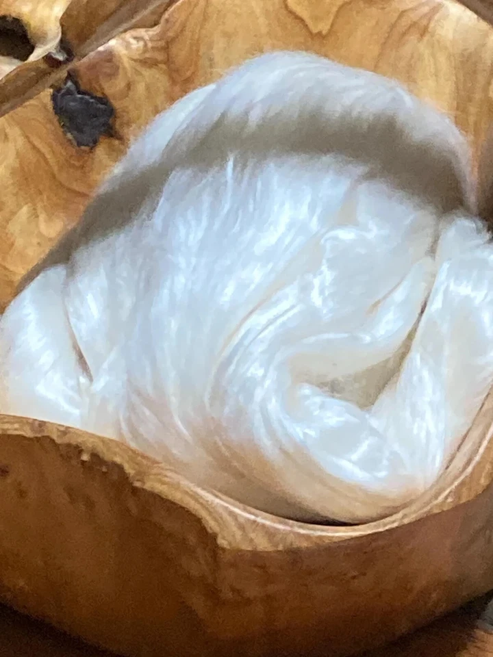MULBERRY SILK Top Roving -4 OUNCE bag-Shiny-Soft Fine-Dyeable-Spin-Craft ready - Image 2 of 4