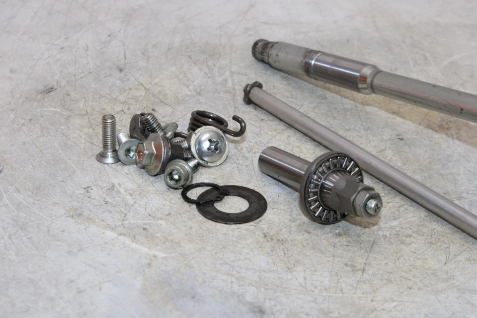 06-09 SUZUKI GSXR 600 OEM PALANCA DE CAMBIOS EJE Foto 3 de 4