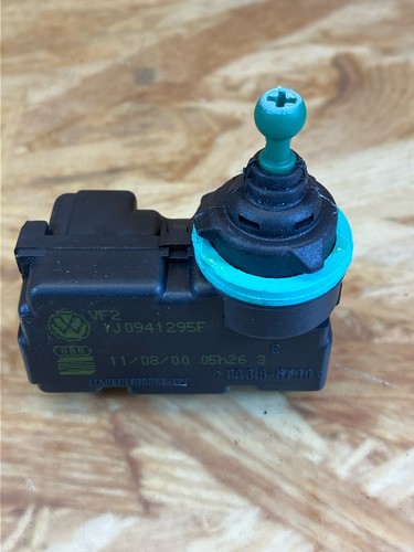 381131 Stellmotor Scheinwerfer links VW Golf IV Variant (1J) 1J0941295F