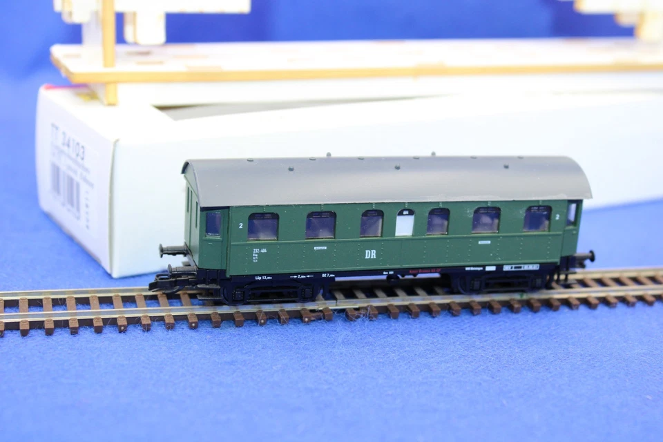 Busch 34103 Spur TT DR "Langenschwalbacher" 2 geschl. Büh.´nen/guter Zustand/OVP