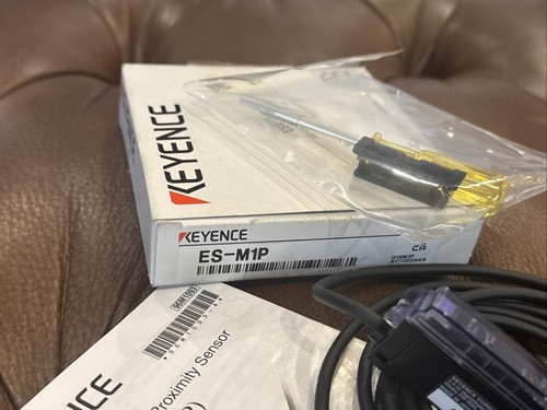 NEW SURPLUS Keyence ES-M1P Separate Amplifier Proximity Sensor FAST SHIPPING - Picture 2 of 10