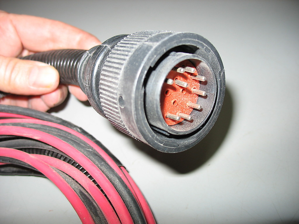 Mercruiser Volvo Harness Adapter, 9 Hole Cannon Plug to 14 Pin Deutsch