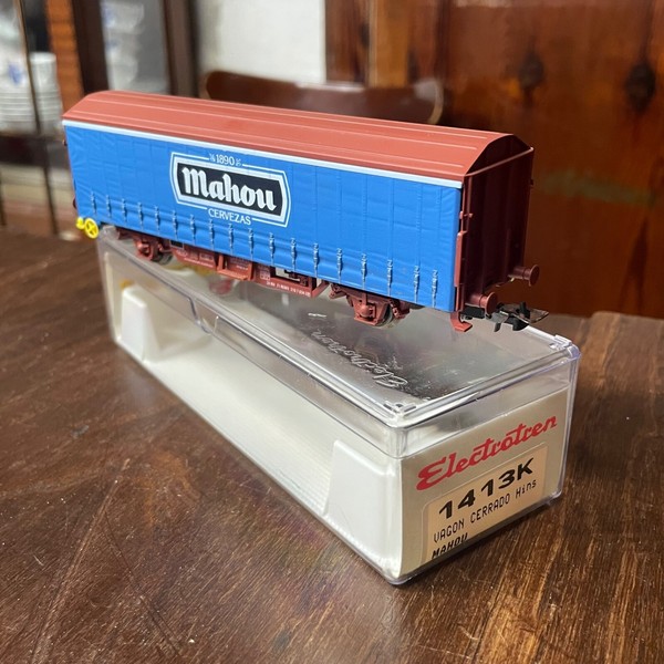 Electrotren escala H0 vagon cerrado de la cerveza Mahou Ref 1413K
