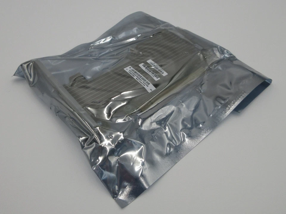 NEW Lenovo ThinkSystem 1610-8P NVMe Switch RAID Controller 4Y37A09764 02YE536 - Image 2 of 4