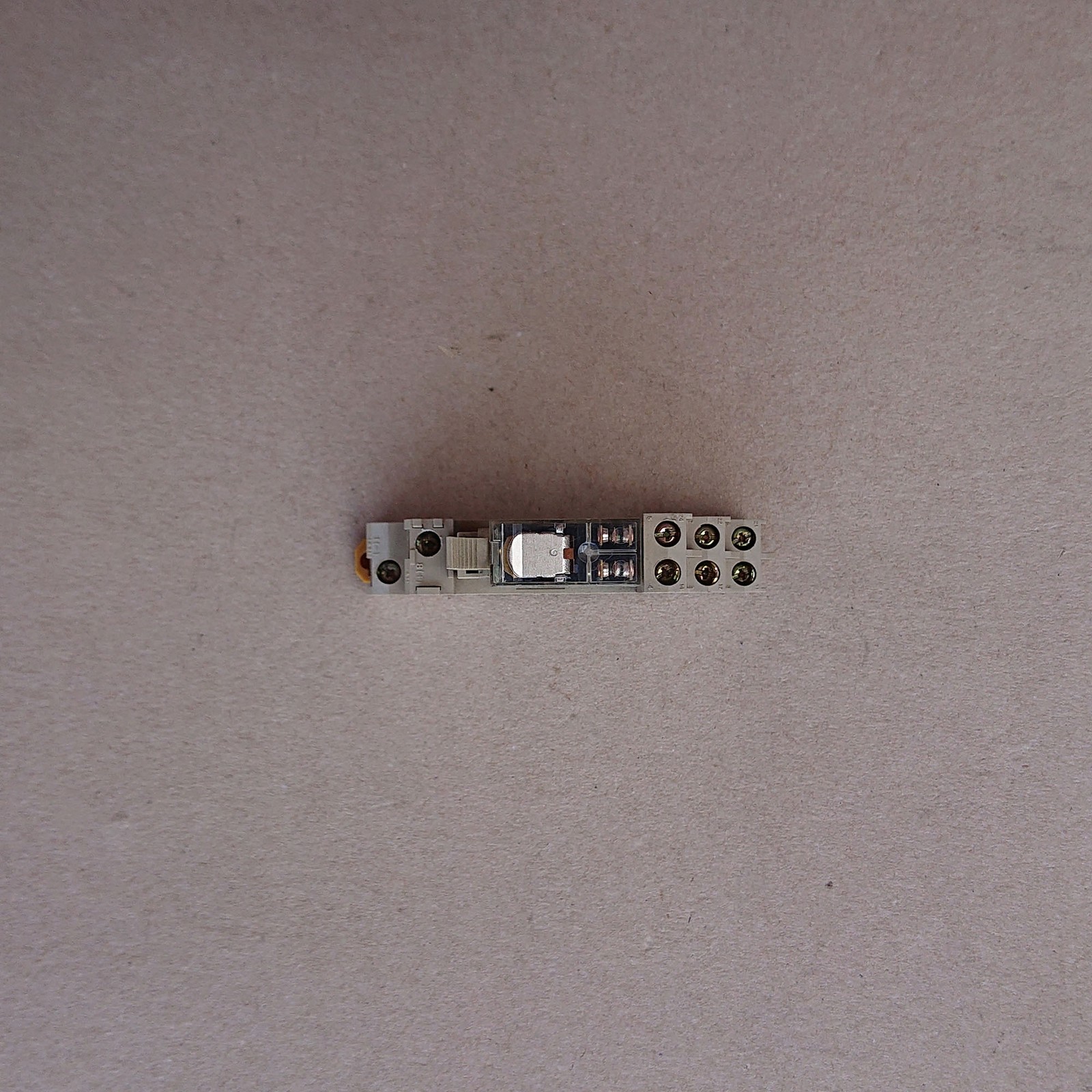 Omron G2R-2-SN 24VAC 5A Relay