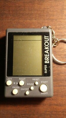 1998 MGA Entertainment SUPER BREAKOUT Pocket Game