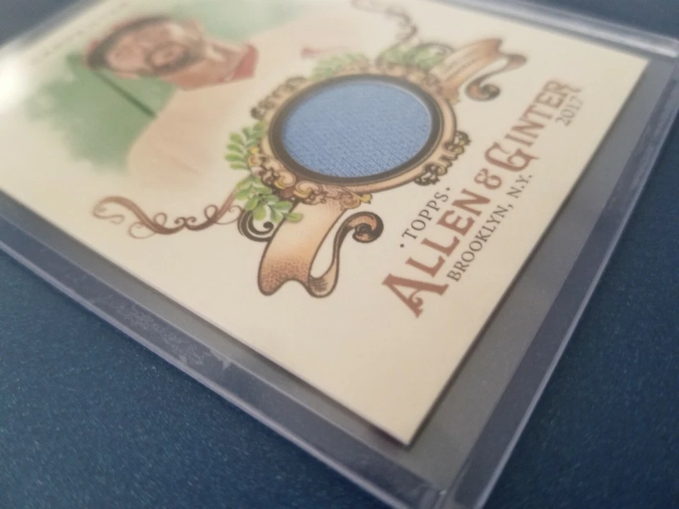 2017 Topps Allen & Ginter Relics Matt Carpenter Jersey swatch #FSRB-MCA - Image 3 of 4