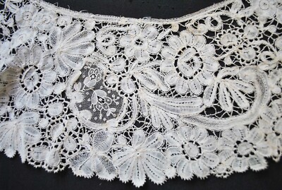 ANTIQUE LACE COLLAR MIXED LACE DUCHESSE BOBBIN LACE AND POINT DE GAZE HANDMADE
