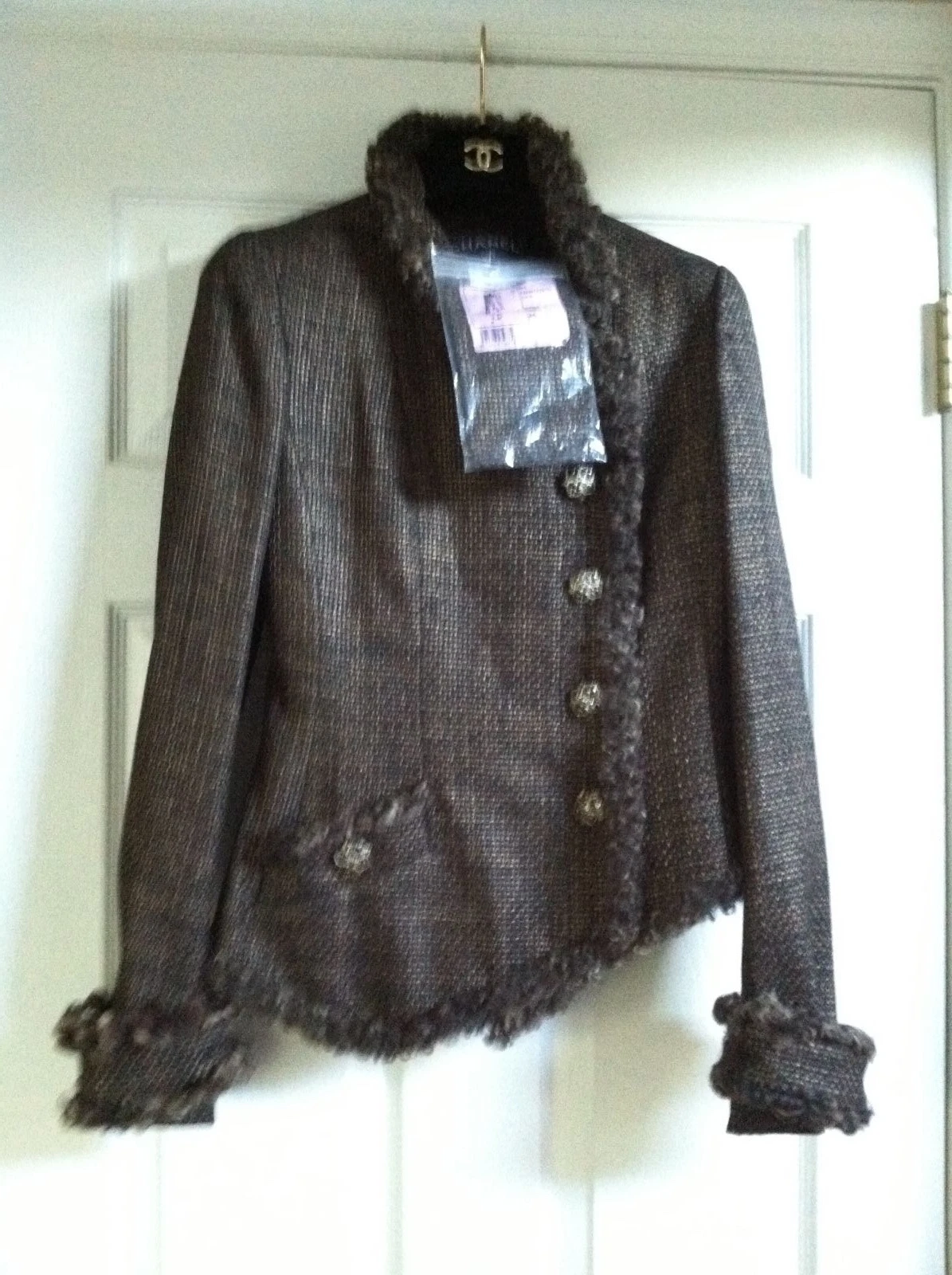 Chanel VINTAGE 09A NUOVE ETICHETTE PARIS MOSCA Tweed Oro Marrone Giacca Agnello pelliccia FR36