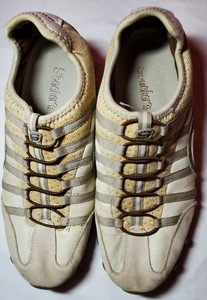 khaki skechers women's