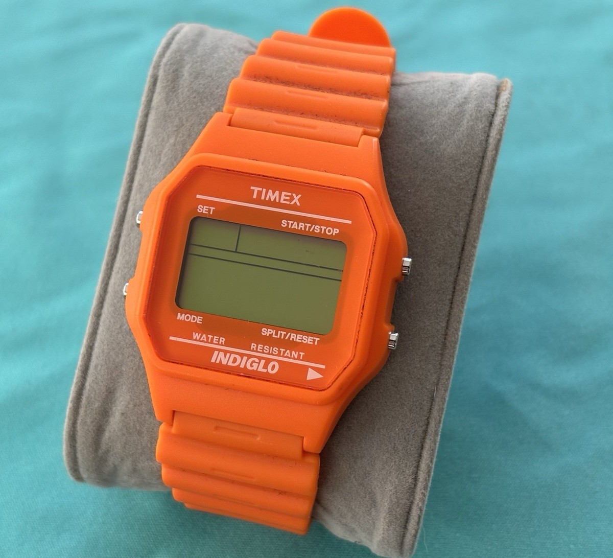 Timex vintage digital watch , Good Condition , Needs Battery Timex V battery? - General Watch Repairs Help & Advice  main image 3