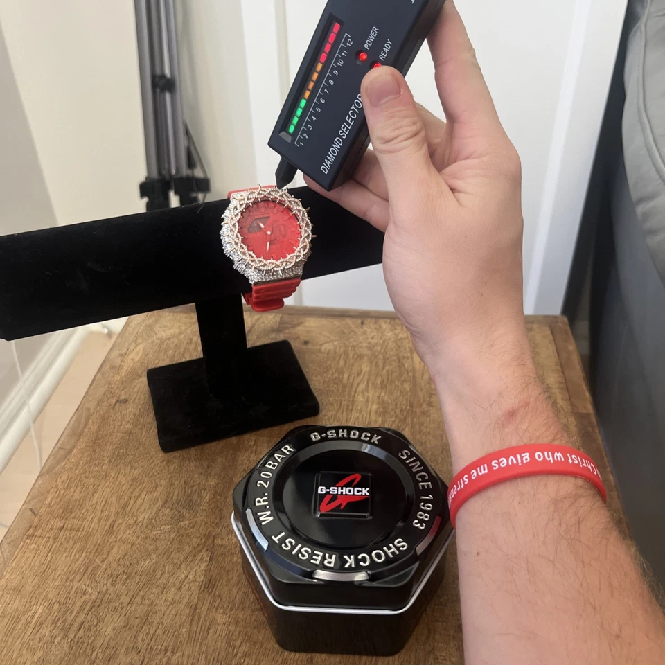 Casio G-Shock GA2100 VVS-1 Moissanite Red Strap Two Tone Rose Gold And Silver - Image 2 of 4