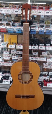Hora Spanish 7/8 Classical Guitar Safe delivery from Japan