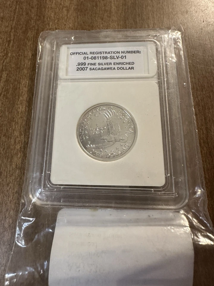 Lot of 4 ASE 1 Oz Fine Silver 2001 2004 2005 2007 BU + 2007 SE Sacag Dollar - Image 2 of 4