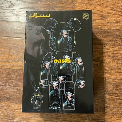 Medicom Toy BE@RBRICK Oasis Knebworth 1996 Liam Gallagher 100% & 400% Set