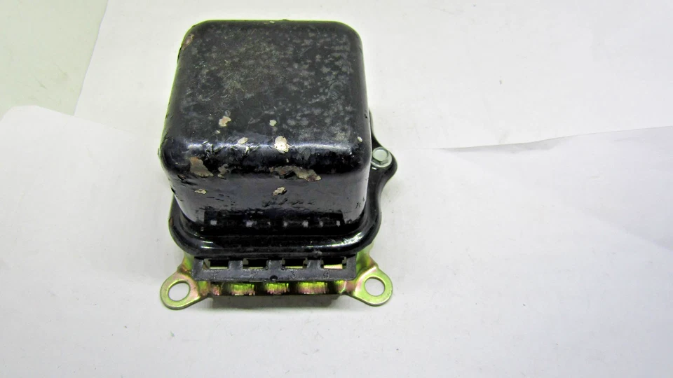 Voltage Regulator Standard VR-103 - Image 2 of 4