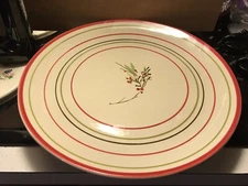 MINT CHOP PLATE Crate & Barrel SPRIG 13" Decorative Berry/Fern Holiday RETIRED