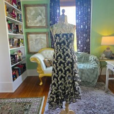  348 Nanette Lepore Ruffled Lace Dress, Worn Once, Excellent Condition -- Size 4
