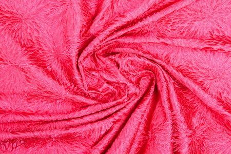 Soie brodée Dahlia Sorbet : le tissu haut de gamme pour créer vos vêtements