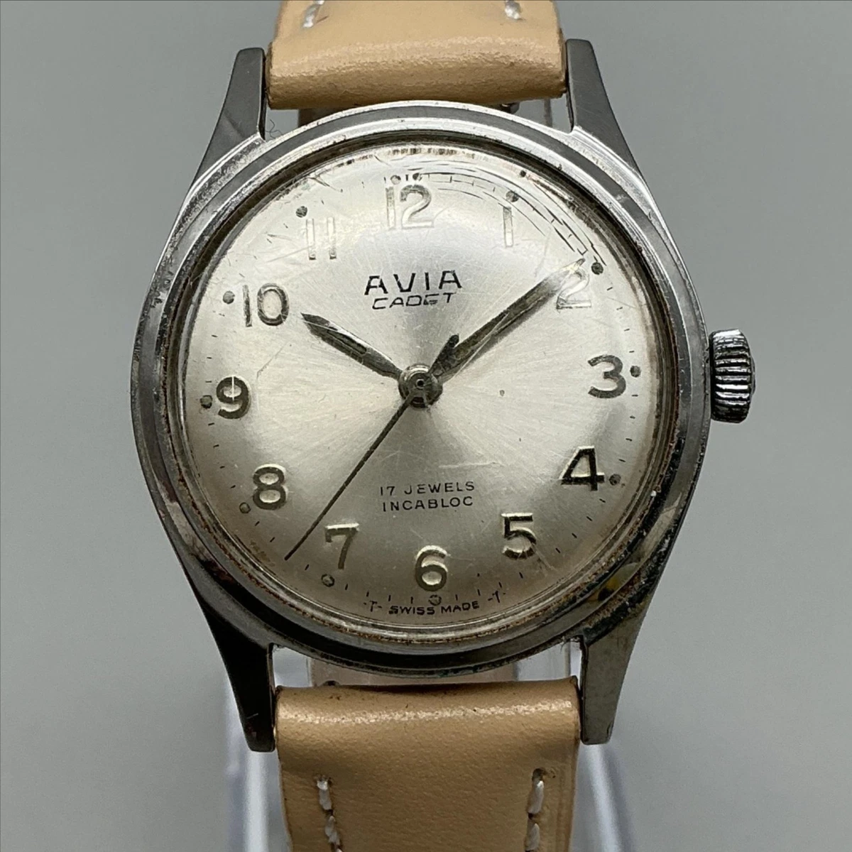 Vintage Avia Cadet Mens Watch 29mm Silver Tone Beige Leather Manual Wind Vintage AVIA Cadet Watch Men main image 4