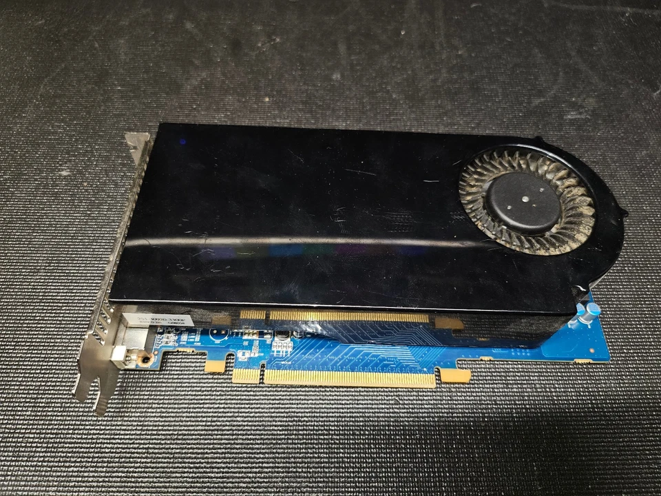 AMD ATi Radeon HD 5750 1 GB GDDR5 PCI-Express Video Card - Image 2 of 4
