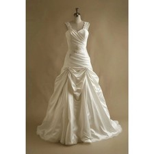 White Victorian Wedding Dresses Vintage Halter Beaded Applique Satin A-Line Gown