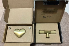 STAUB Heart Shape + BUSTER-PUNCH (Golden) Lid Knob [STOCK]