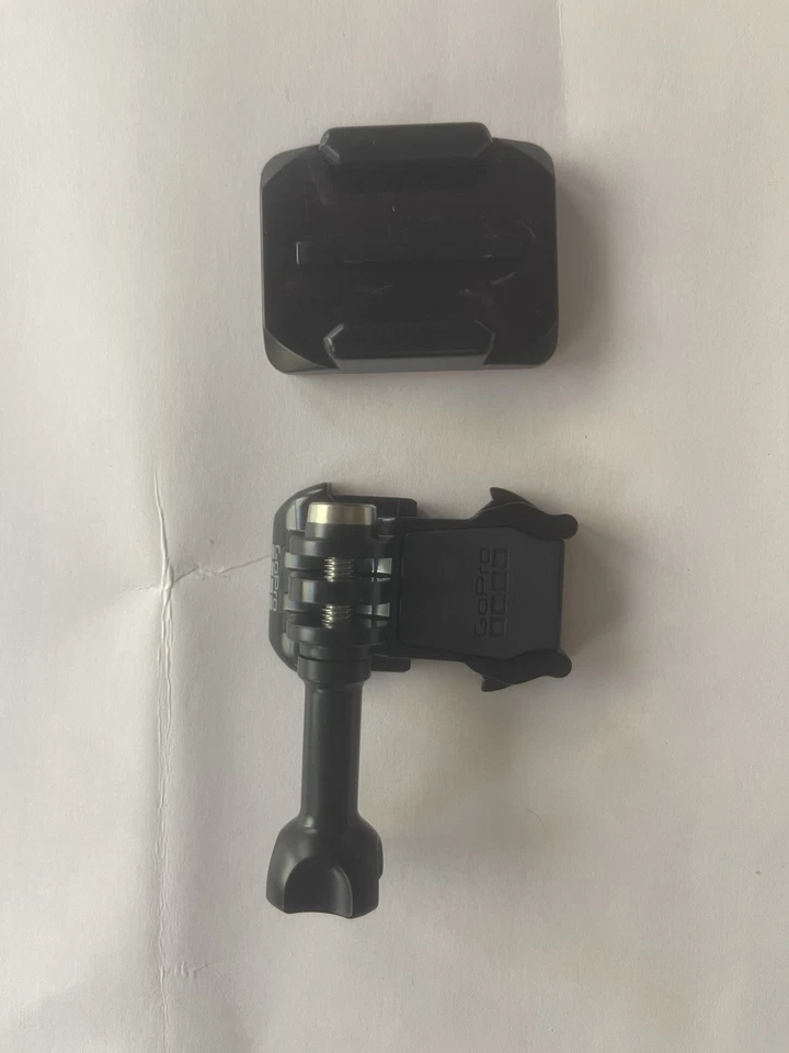 GoPro Hero 8 Black Action Camera Bundle w/Mounts & Case – Excellent (Used 1x) - Image 3 of 4