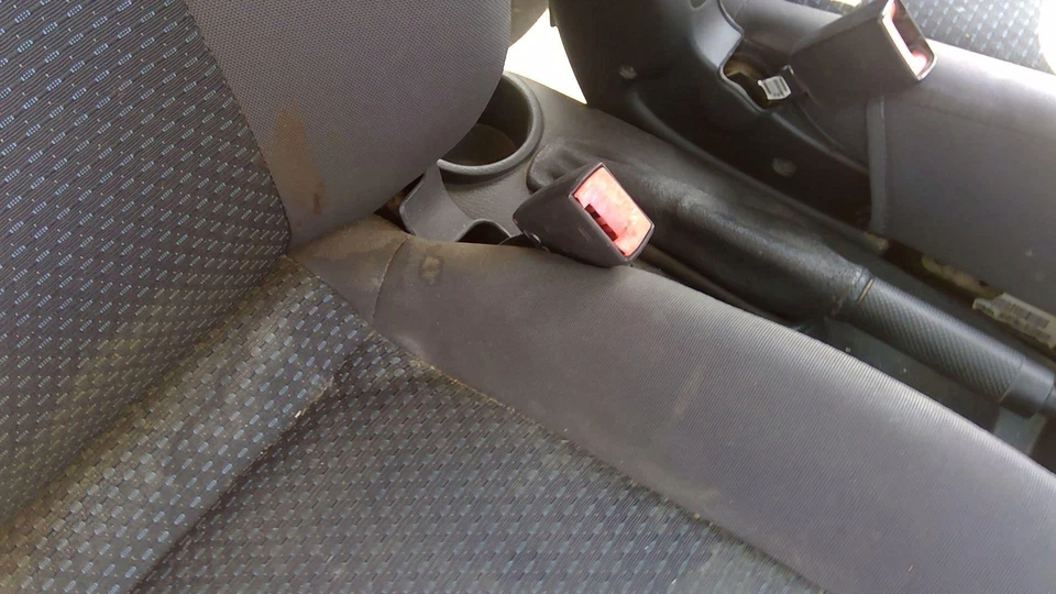 06-08 Aveo Pasajero Derecho Delantero Cinturón de Seguridad Hembra Receptor Carbón 81b Foto 3 de 4