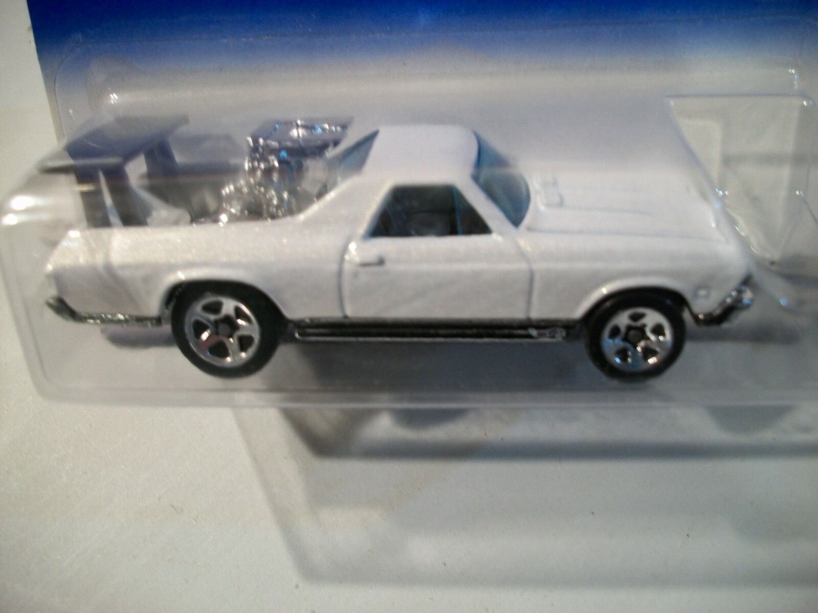 Picture 4 of 6