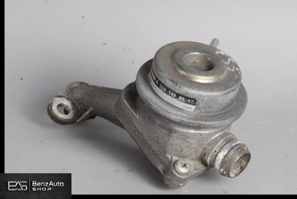 03-08 Válvula de retención bomba de aire izquierda Mercedes R230 SL55 E55 S55 AMG emisión EGR fabricante de equipos originales Foto 2 de 4