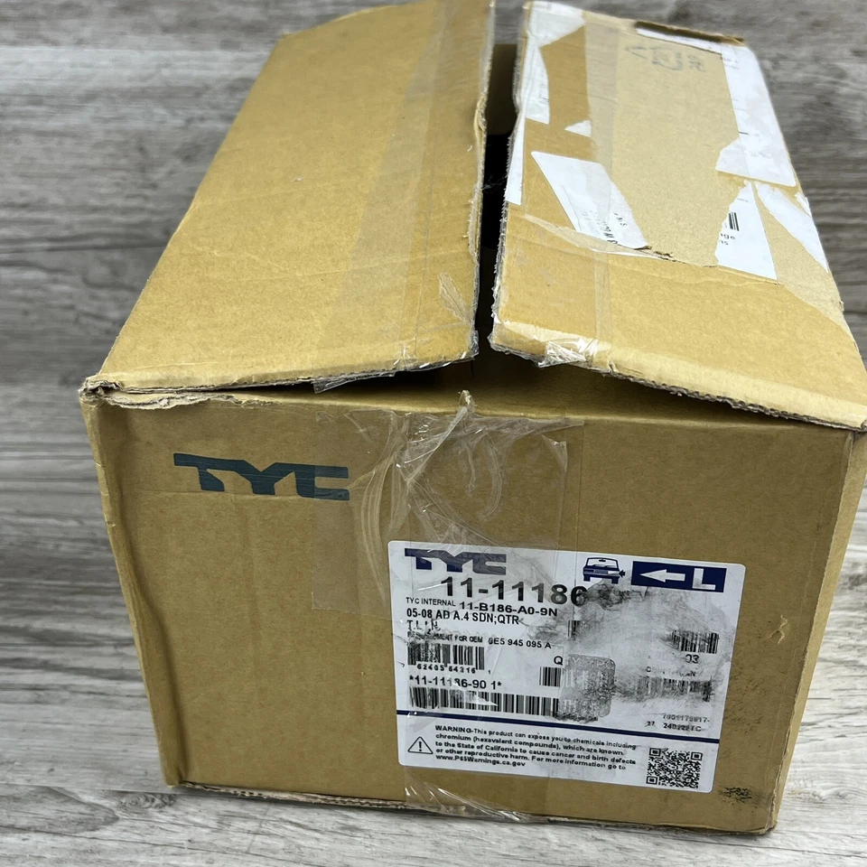 Задний фонарь в сборе обычный TYC 11-11186-90 новый в открытой коробке 05-08 Audi A4 седан - Изображение 4 из 4