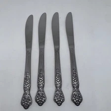 VTG MSI Japan Versailles Pattern Set of 4 Dinner Knives Stainless Flatware