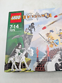 LEGO 7079 Drawbridge Defense New MISB Sealed Castle Kingdoms Fantasy Gold Knight