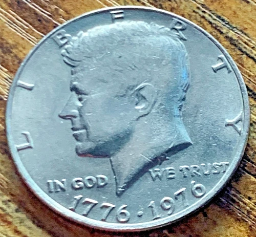 1776-1976 No Mint Mark Kennedy Half Dollar   Bicentennial