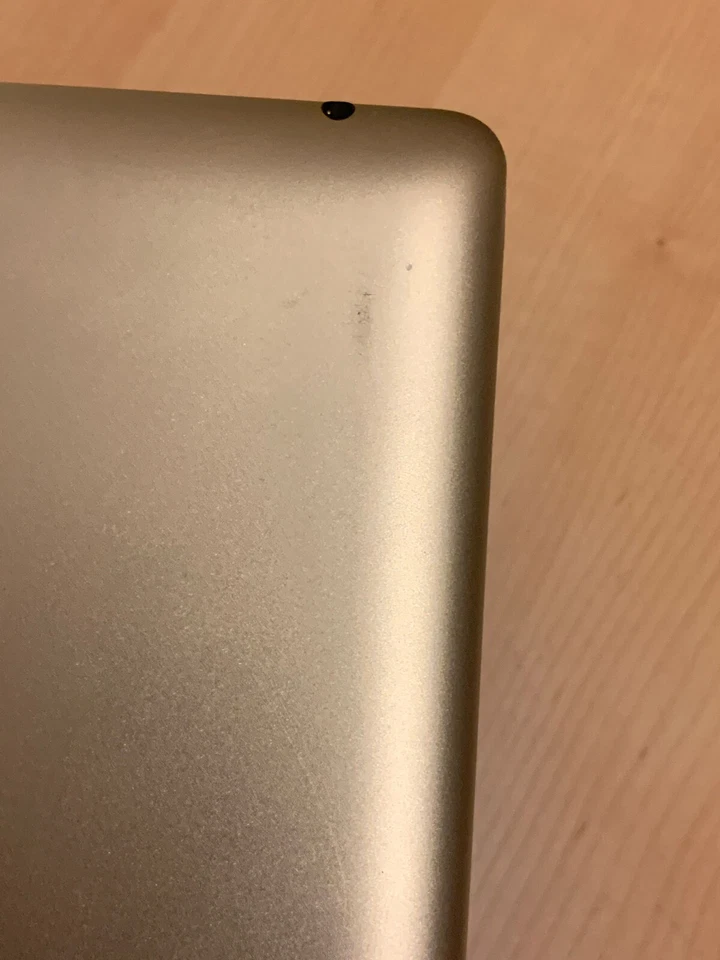 Apple iPad 4th Gen A1458 Screen size 9.7" 16GB WiFi ipad - Sliver - *See photos - Image 3 of 4