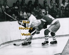 Boston BRUINS Bobby ORR #4 CHASED by Larry PATEY SEALS Custom LAB 8X10 New L@@K