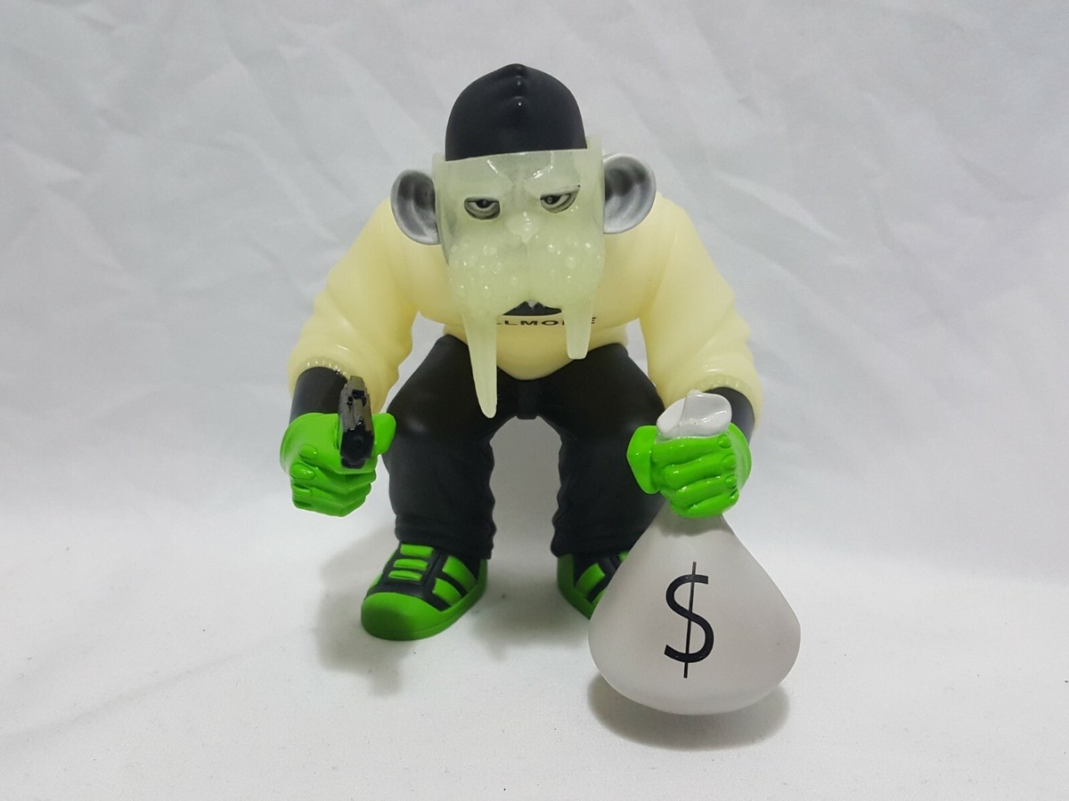Pay Day Collectible Vinyl Figure by Nate Van Dyke w/ Autographed 