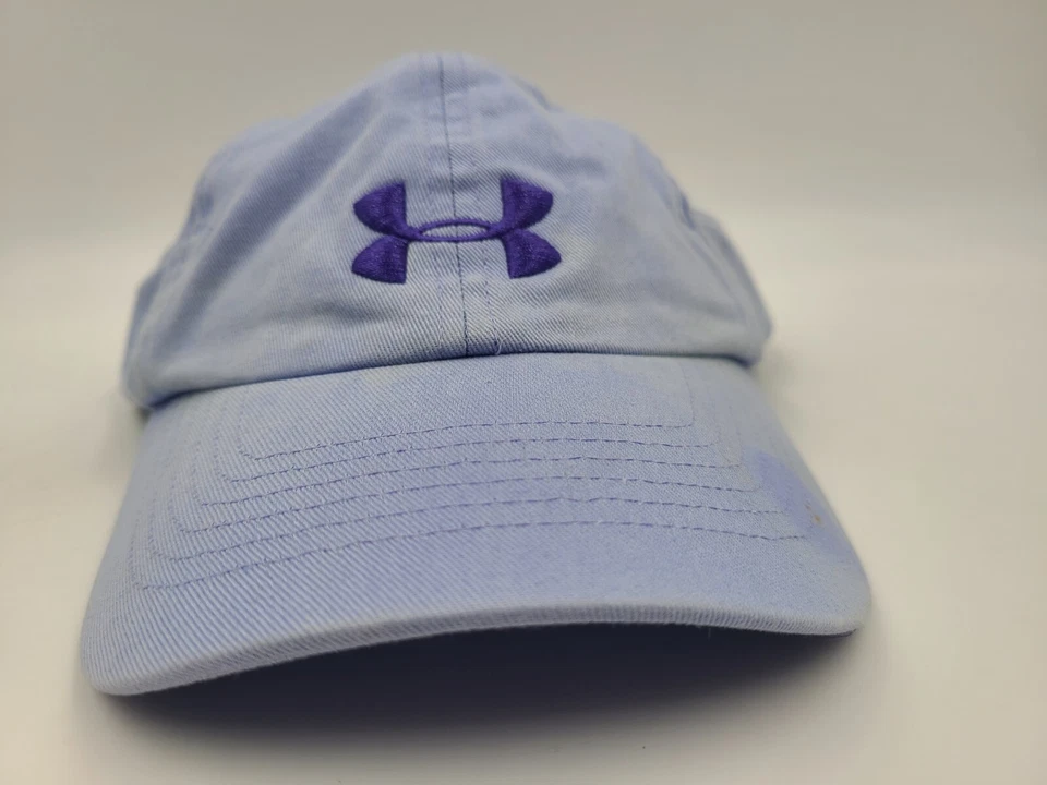 Gorra ajustable con tirantes Under Armour para jóvenes púrpura Foto 2 de 4