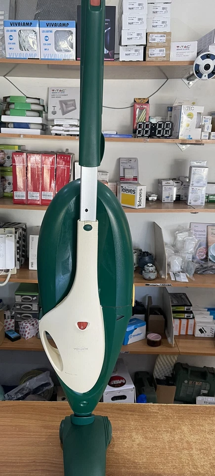 FOLLETTO ASPIRAPOLVERE VORWERK Vk135 CON HD35 CON GARANZIA E SACCHETTI - Immagine 2 di 4