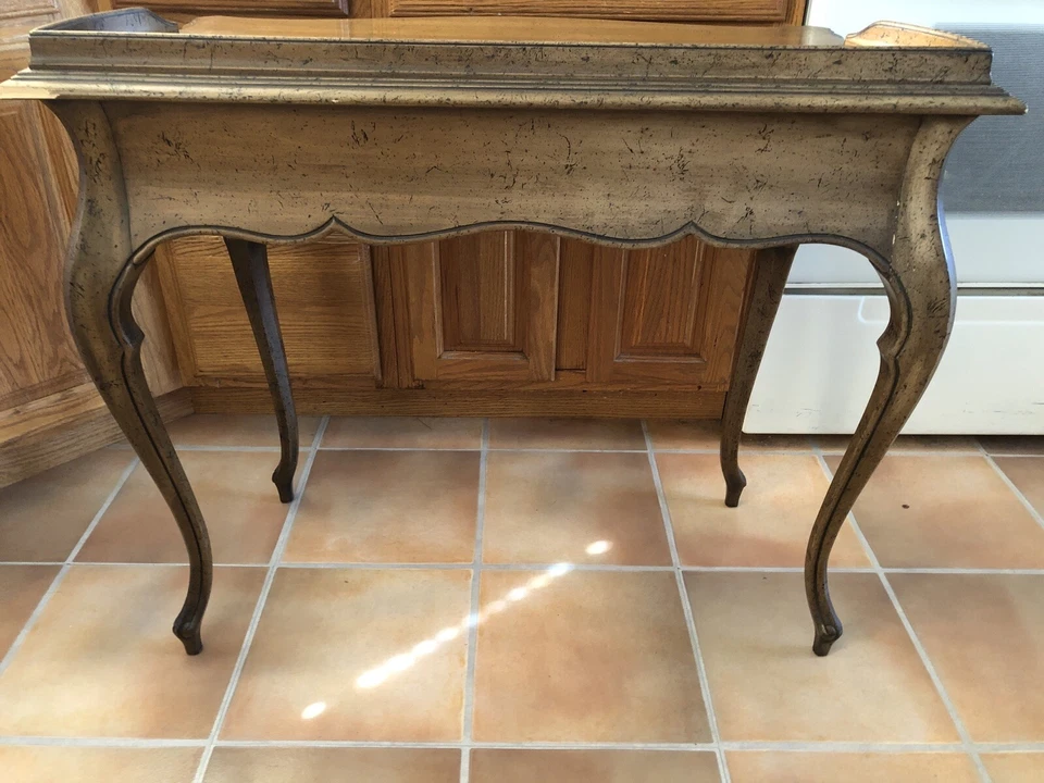 Mesa Sligh Lowry Queen Anne fechada firmada. Cajones Escritorio Cabriole Escritura Foto 3 de 4