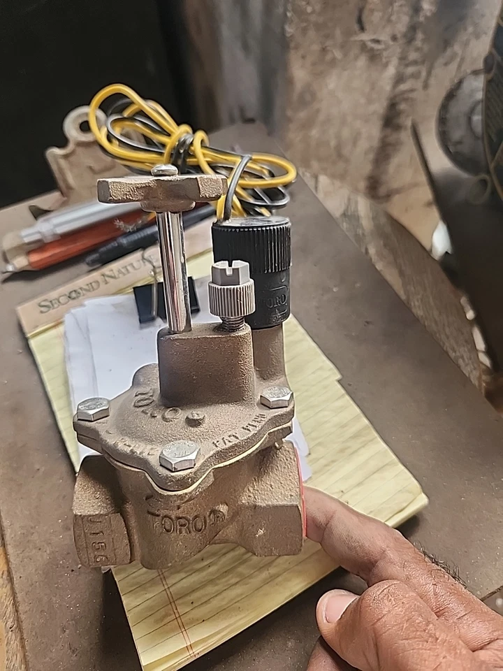 Toro 220 Series Brass Valve Model 220 26-04 / 1” NOS - Image 2 of 4