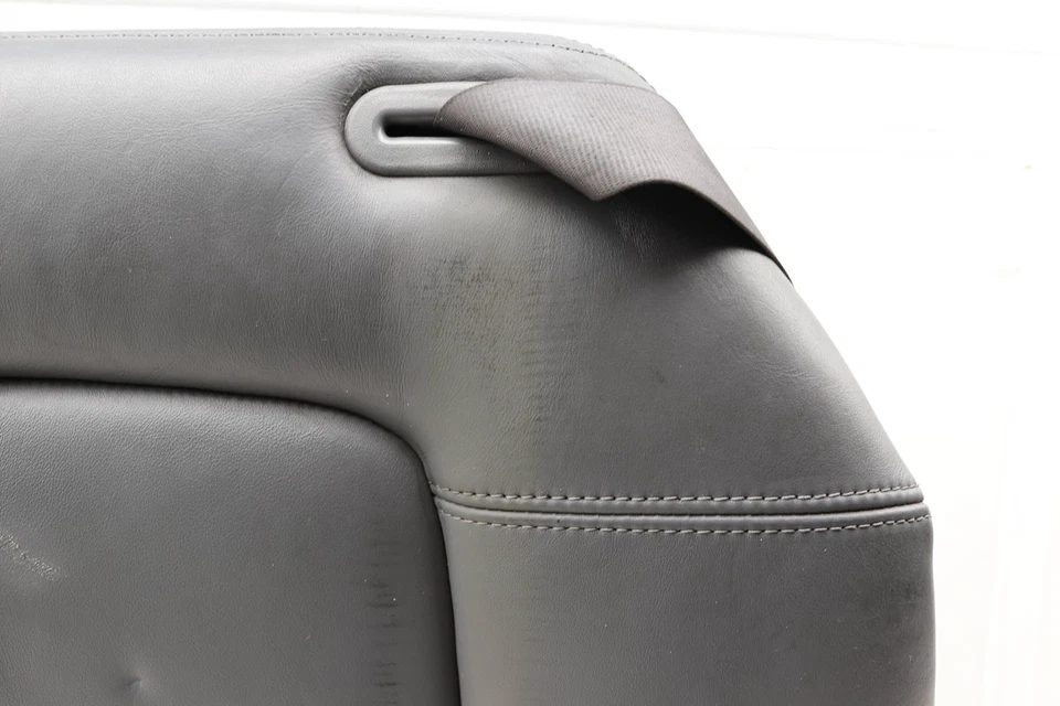 2003-2006 AUDI TT QUATTRO - REAR LEFT Upper Leather SEAT Backrest Cushion - Image 4 of 4