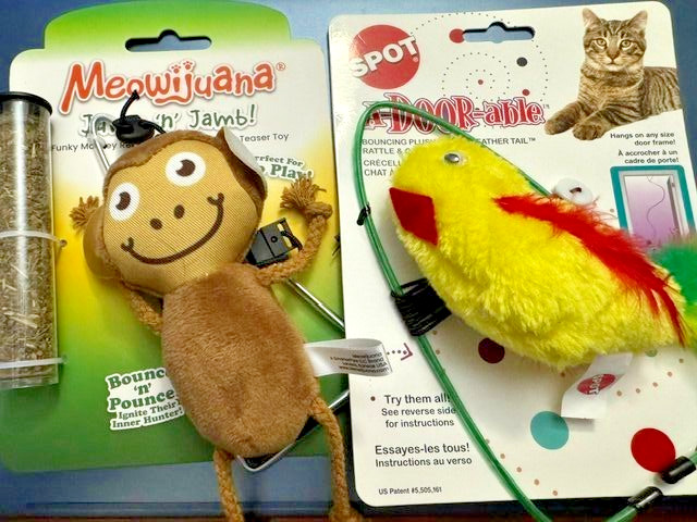 2 Cat Toys Self Play Hanging Door Design-Meowijuana Jump Jamb Monkey & Bird NEW