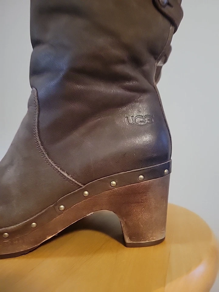 UGG Australia Lynnea Brown Pull On Boots Women's size 7 - Image 4 of 4